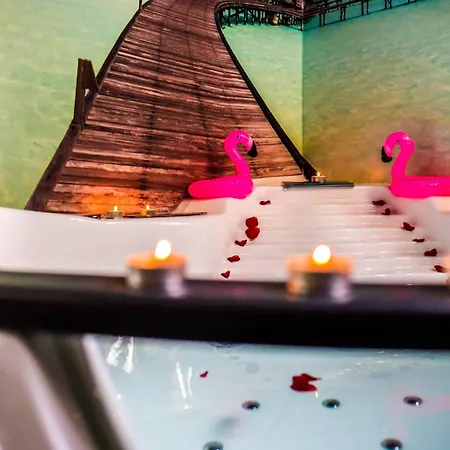 Hot Jacuzzi In Cracow Апартаменты Краков