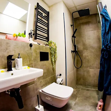 Hot Jacuzzi In Cracow Краков